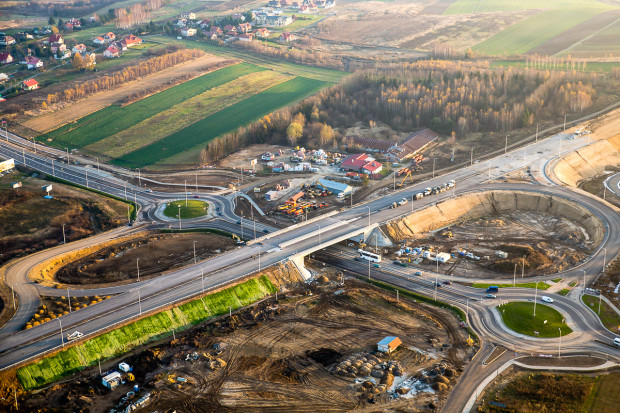W ciągu ostatnich 25 lat w zakresie infrastruktury dużo w Polsce dało się zrobić, ale jest jeszcze bardzo dużo do zrobienia. Fot. GDDKiA