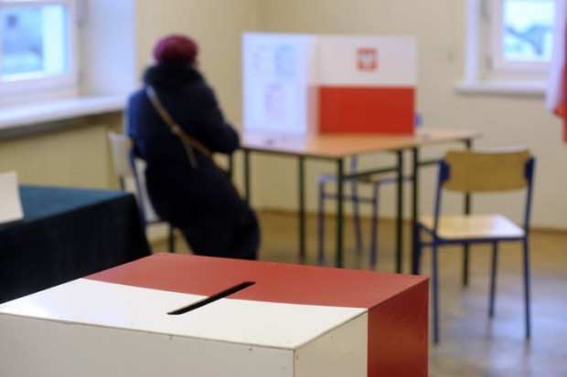 Czy ograniczenie liczby kadencji w samorządach przełoży się na wybory w roku 2018? (fot. ma. MSWiA) 