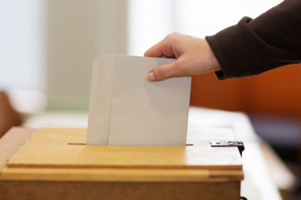 Wyniki referendum są rozstrzygające, jeżeli za jednym z rozwiązań oddano więcej niż połowę ważnych głosów (fot.premier.gov.pl)