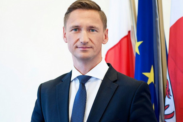 Olgierd Geblewicz na jednym z posiedzeń Europejskiego Komitetu Regionów (fot. Facebook)