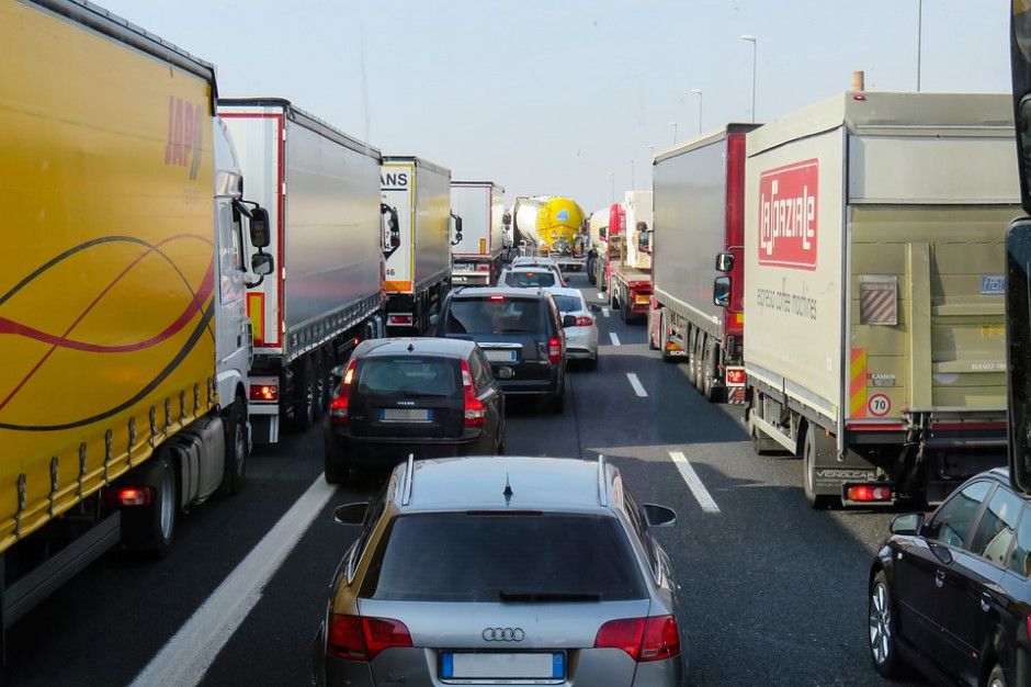 S7 - po wypadku droga zablokowana w kierunku Warszawy