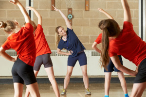 Wykorzystanie sal lekcyjnych i sal gimnastycznych w szkołach podstawowych dla uczniów szkół ponadpodstawowych - o tym myślą samorządowcy (fot. Shutterstock).
