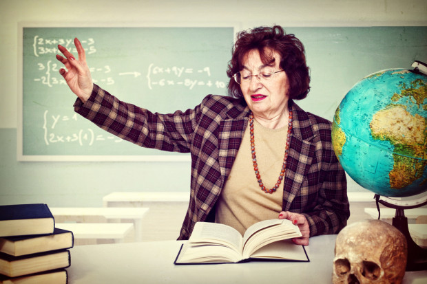 Wielu nauczycieli myśli o odejściu na wcześniejszą emeryturę z art. 88 Karty nauczyciela (fot. shutterstock)