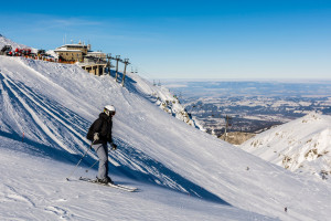 Zagrożenie lawinowe w Tatrach w czwartek zmalało z trzeciego do drugiego, umiarkowanego stopnia (Fot. Shutterstock.com)