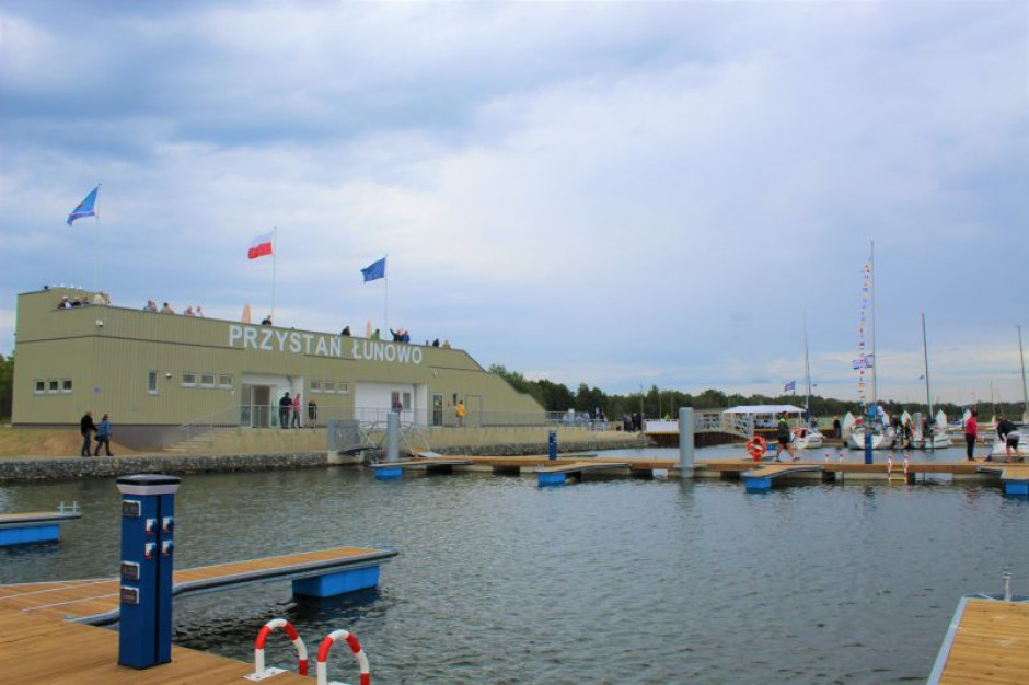 chcę się z tobą umawiać