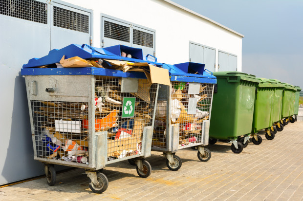 Według szacunków w 2019 r. sektor gospodarki odpadami w Polsce wart był ok. 15,3 mld zł (Fot. Shutterstock)