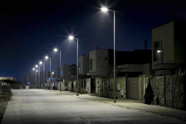 Ograniczenie oświetlenia ulic, iluminacji zabytków, niższa temperatura w budynkach/fot.shutterstock