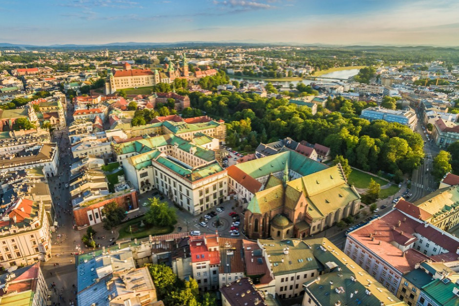 Zdaniem ekspertów samorządy to jeden z filarów polskiej gospodarki (fot. shutterstock) Zdaniem ekspertów samorządy to jeden z filarów polskiej gospodarki (fot. shutterstock)