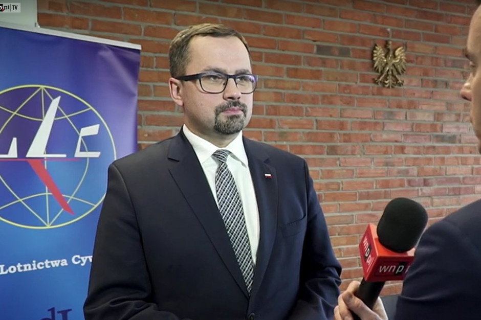 Województwo łódzkie będzie jednym z najbardziej wygranych programu inwestycyjnego Centralnego Portu Komunikacyjnego – podkreślił Marcin Horała. Fot. PTWP Województwo łódzkie będzie jednym z najbardziej wygranych programu inwestycyjnego Centralnego Portu Komunikacyjnego – podkreślił Marcin Horała. Fot. PTWP