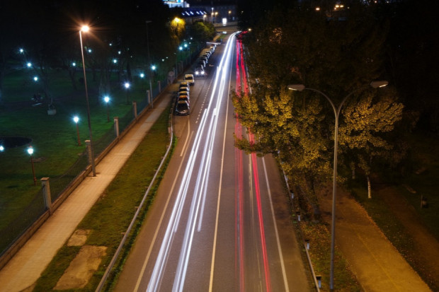 Samorządy zmodernizują oświetlenie uliczne (fot. Pixabay)