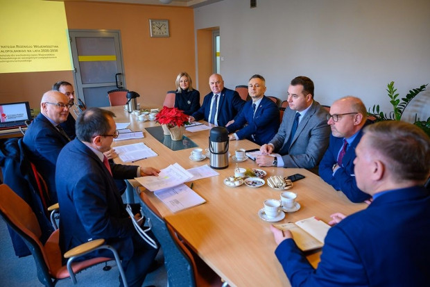 Spotkanie dotyczące strategii rozwoju województwa w Starostwie Powiatowym w Tarnowie (Fot. UMWM)