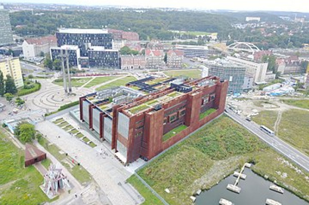 Europejskie Centrum Solidarności - miejsce spotkania (fot. wikipedia.org/Fallaner/CC BY-SA 4.0)