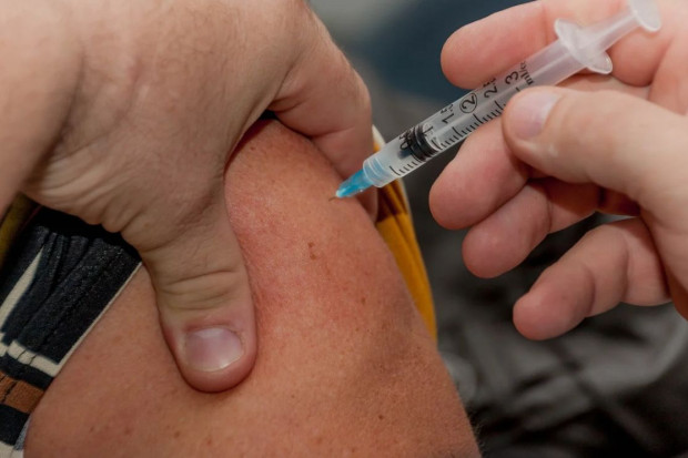 We wtorek ruszyła rejestracja na bezpłatne szczepienia przeciwko grypie dla seniorów (Fot. Pixabay.com)