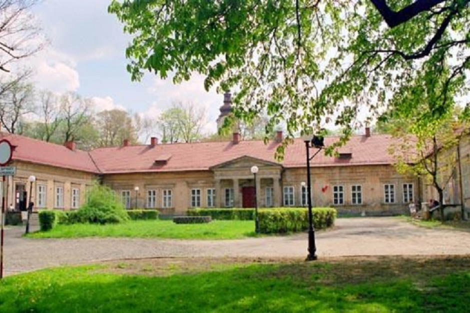 Całość renowacji kosztować miała 19,4 mln zł. (Fot. fcebook.com/PalacBobrowskich) Całość renowacji kosztować miała 19,4 mln zł. (Fot. fcebook.com/PalacBobrowskich)