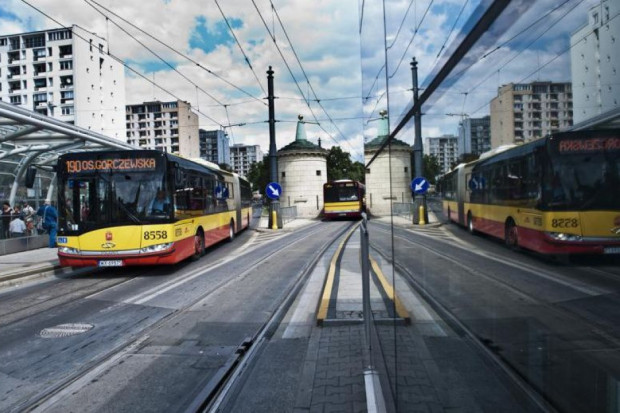 Już wkrótce zwiększy się limit miejsc w pojazdach komunikacji publicznej (fot. ZTM Warszawa)