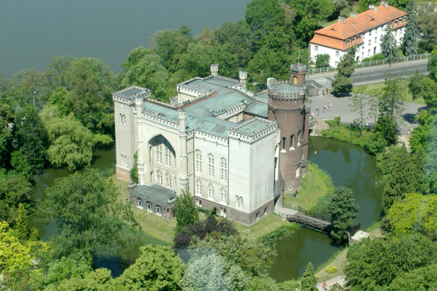Zamek w Kórniku (fot. wikipedia.org/Monika Mężyńska