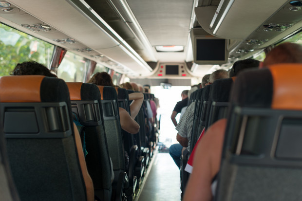 Marszałek województwa podlaskiego Artur Kosicki podkreśla, że z autobusów będą mogli dalej korzystać mieszkańcy zwłaszcza mniejszych miejscowości. Zdjęcie ilustracyjne (fot. Shutterstock.com)