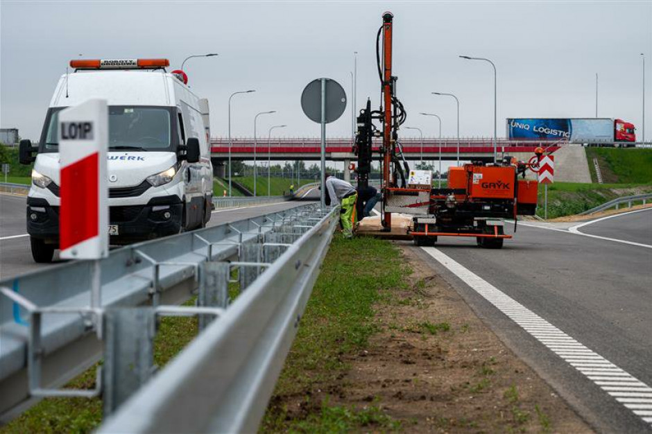 Autostradową obwodnicę od węzła Częstochowa Południe do węzła Częstochowa Północ otwarto dla ruchu tranzytowego 23 grudnia 2019 roku. (fot. mat. GDDKiA) Autostradową obwodnicę od węzła Częstochowa Południe do węzła Częstochowa Północ otwarto dla ruchu tranzytowego 23 grudnia 2019 roku. (fot. mat. GDDKiA)
