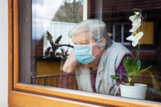 Zaszczepienie osób starszych to obecnie podstawowy cel programu szczepień na koronawirusa (fot. Shutterstock)