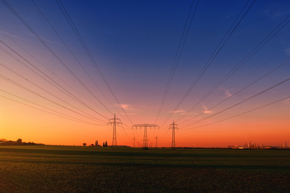 Z wyliczeń miasta wynika, że w ciągu trzech pierwszych kwartałów 2020 r. Poznań zaoszczędzi na energii elektrycznej ponad 1,5 mln zł (Fot. pixabay.com) Z wyliczeń miasta wynika, że w ciągu trzech pierwszych kwartałów 2020 r. Poznań zaoszczędzi na energii elektrycznej ponad 1,5 mln zł (Fot. pixabay.com)