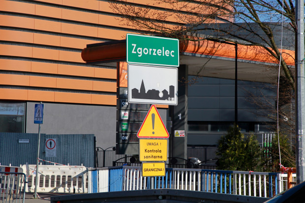 Laborarorium z Zgorzelcu  obsługuje dwa powiaty – zgorzelecki oraz lubański, obejmując swoim zasięgiem około 150 tys. mieszkańców (fot. Matthias Wehnert / Shutterstock.com)