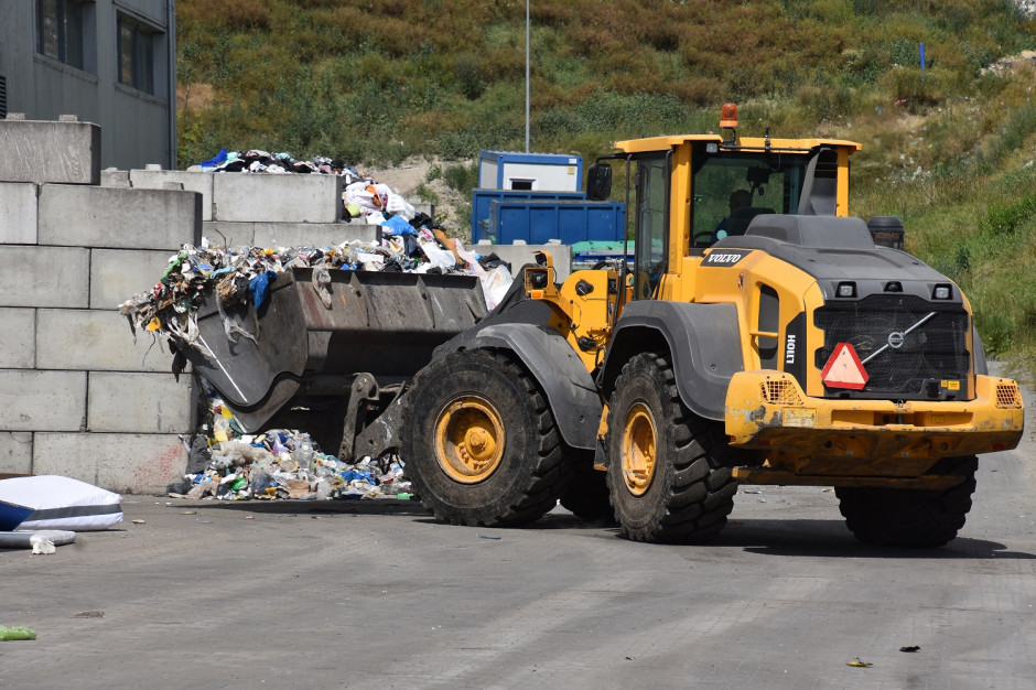 RDF to paliwo powstające z frakcji energetycznej odpadów, nienadającej się do recyklingu. W Grudziądzu wytwarzane jest przez ZG w Zakurzewie (fot. grudziądz.pl) RDF to paliwo powstające z frakcji energetycznej odpadów, nienadającej się do recyklingu. W Grudziądzu wytwarzane jest przez ZG w Zakurzewie (fot. grudziądz.pl)