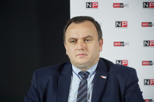Marszałek Śląskiego chce posiedzenia rady dialogu ws. inwestycji CPK