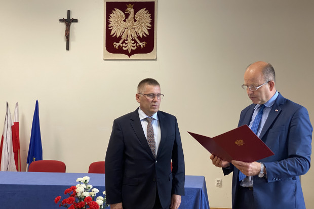 Grzegorz Szykulski od lipca pełni obowiązki burmistrza, teraz wybrali go tez mieszkańcy (fot.gov.pl)