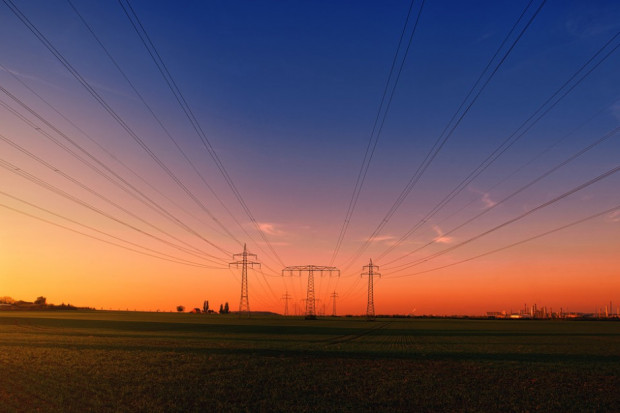 Hurtowy zakup dużej ilości energii przynosi znaczące korzyści finansowe (fot. pixabay)