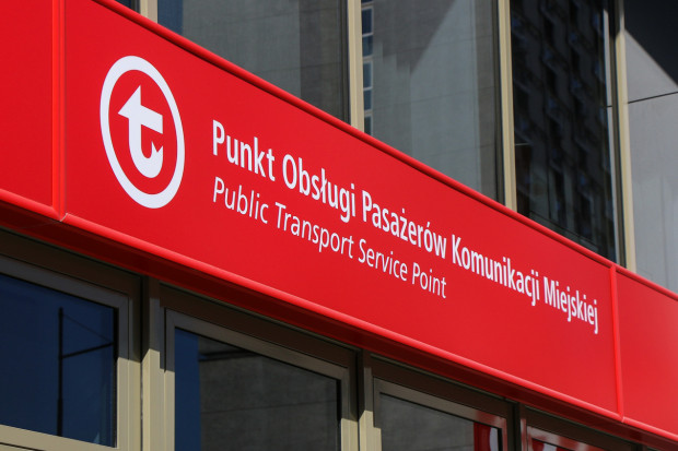 Kanapki były przeznaczone m.in. dla pracowników punktów obsługi pasażera (Fot. wtp.waw.pl)