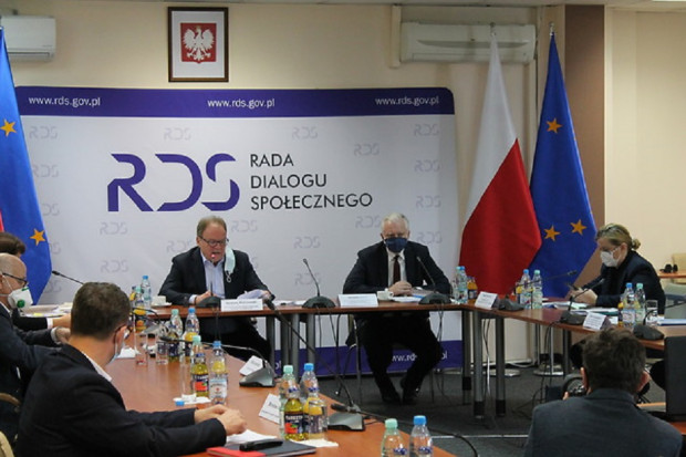 Autorzy raportu uważają, że działalność Rady Dialogu Społecznego została zmarginalizowana (fot. dialog.gov.pl)