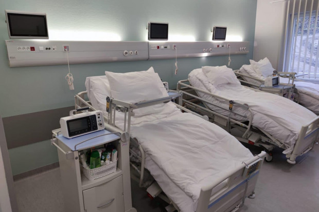 Z danych Ministerstwa Zdrowia wynika, że w szpitalach przebywa 21 183 chorych na COVID-19, z czego 2139 pacjentów jest podłączonych do respiratorów. Fot. Archiwum