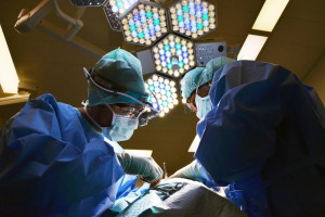 Minimalnie inwazyjna chirurgia raka przełyku dostępna w szpitalu klinicznym w Lublinie