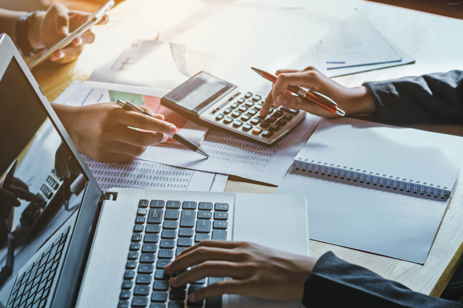 Koszty proponowanych zmian oszacowano na 2,4 mld zł. (Fot. Shutterstock) Koszty proponowanych zmian oszacowano na 2,4 mld zł. (Fot. Shutterstock)