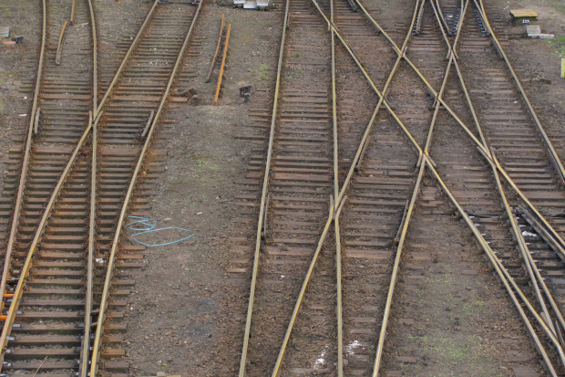 Stare podkłady kolejowe to odpad w rozumieniu ustawy o odpadach (fot. pixabay)