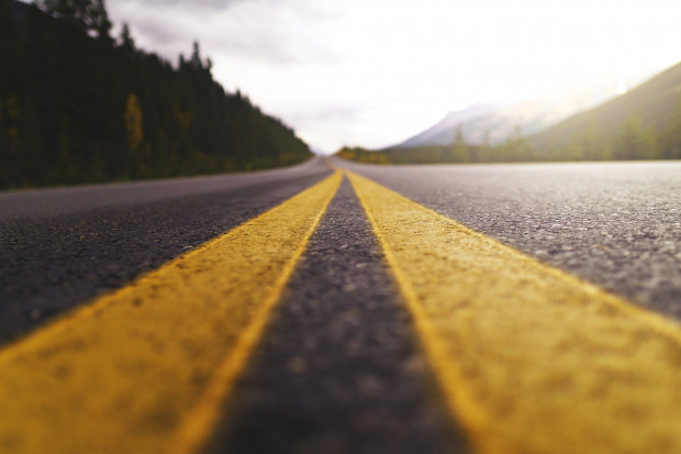 Samorządowcy podpisali stanowisko popierające przebieg drogi S16 przez Augustów (fot. pixabay)