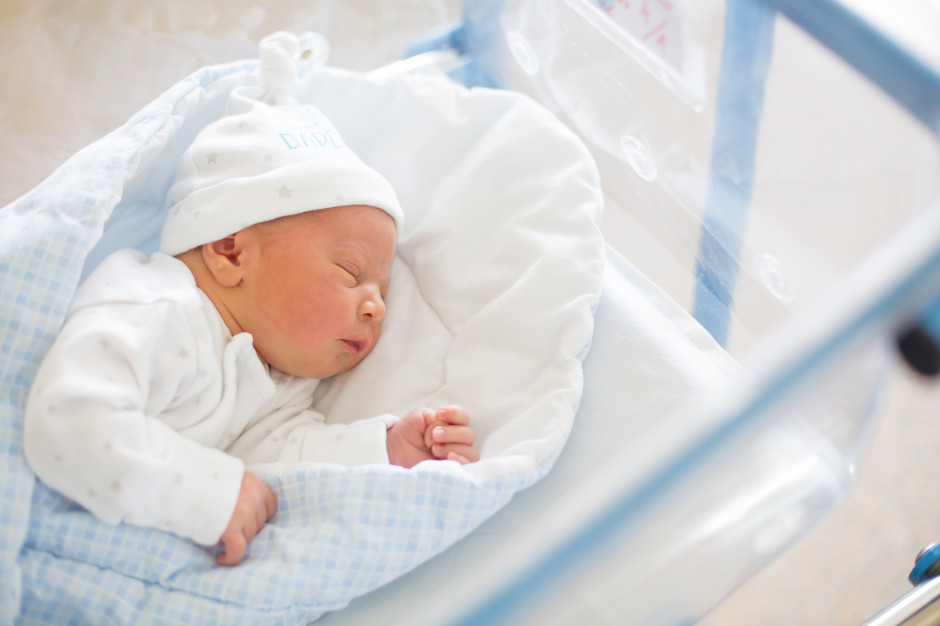 W ramach wojewódzkiego programu wsparcia naprotechnologii na Podkarpaciu urodziło się 16 dzieci. (Fot. Shutterstock.com)