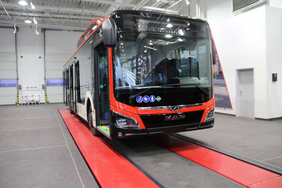 Producent ma czas na dostawę 20 sztuk fabrycznie nowych autobusów do stycznia 2022 roku (fot. starachowice.eu) Producent ma czas na dostawę 20 sztuk fabrycznie nowych autobusów do stycznia 2022 roku (fot. starachowice.eu)