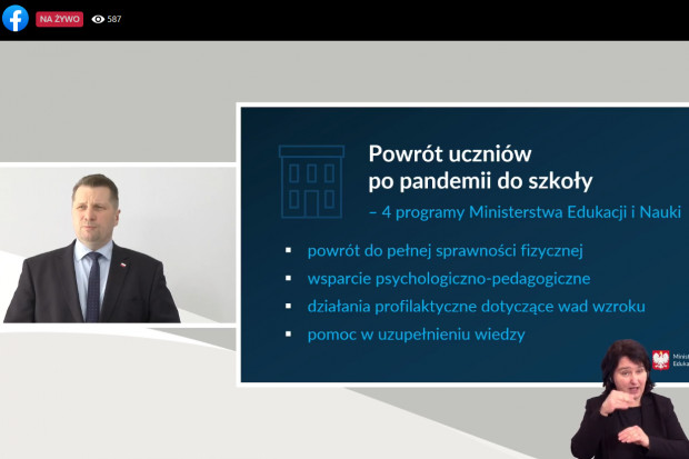 Minister Przemysław Czarnek zamierza uruchomić cztery programy wsparcia dla dzieci i młodzieży. Ich wartość to 230 mln zł. (fot. MEiN).