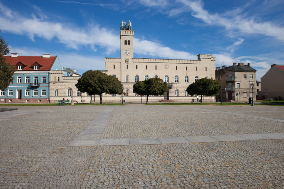 W poniedziałek odbędzie się nadzwyczajna sesja Rady Miejskiej w Radomiu (Fot. Shutterstock.com) W poniedziałek odbędzie się nadzwyczajna sesja Rady Miejskiej w Radomiu (Fot. Shutterstock.com)