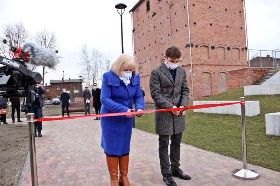 Ruda Śląska zrekultywowała i przywróciła mieszkańcom obszar dawnej koksowni (Fot. rudaslaska.pl) Ruda Śląska zrekultywowała i przywróciła mieszkańcom obszar dawnej koksowni (Fot. rudaslaska.pl)