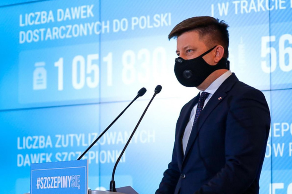Wypada nam jeszcze raz przeprosić za ten systemowy błąd - mówi minister Dworczyk (fot. gov.pl)