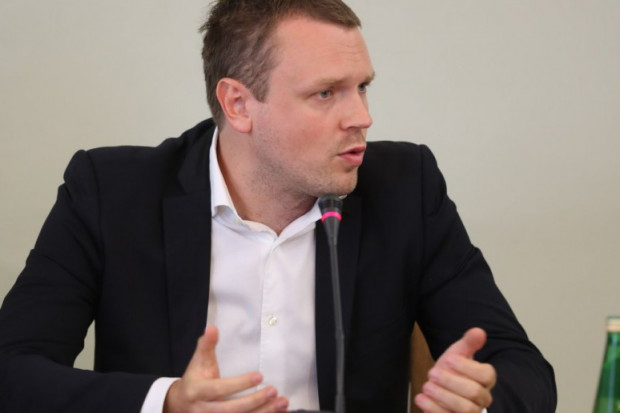 Michał Tusk był jedynym kandydatem na stanowisko  głównego specjalisty ds. inwestycji w gdańskim ZTM (fot. Sejm RP/twitter.com/kancelariasejmu)