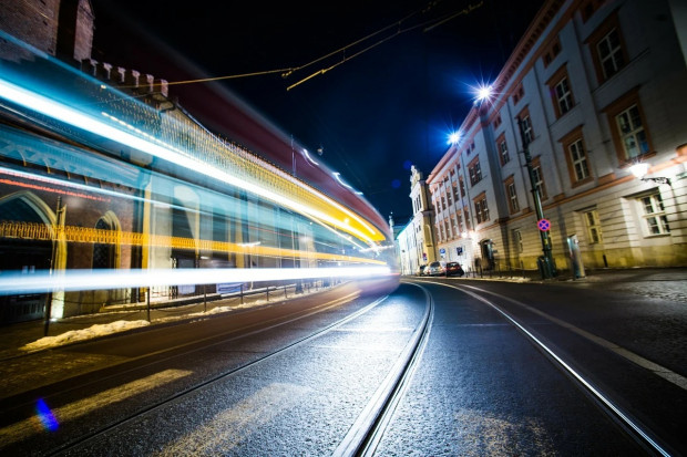 W Krakowie będzie metro z prawdziwego zdarzenia czy miasto postawi na rozwój sieci tramwajowej, której niektóre odcinki puści tunelami? Odpowiedź na to pytanie powinniśmy poznać w najbliższych tygodniach (Fot. pixabay.com)