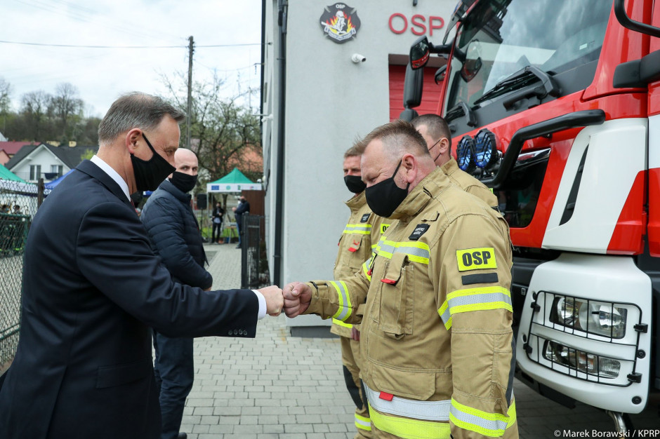 Prezydent: Strażacy ochotnicy są sercem polskiej straży