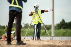 Rząd zagwarantował 3,4 mld zł na budowę odcinka drogi ekspresowej S74 Opatów - Nisko (Fot. Shutterstock.com)