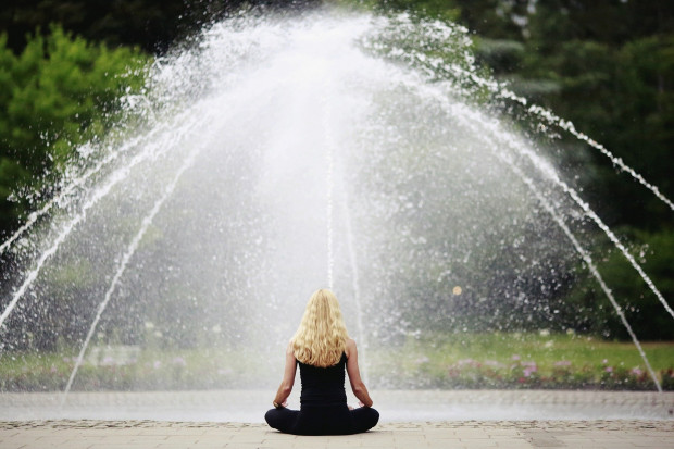 Skażenie wody w fontannie, jeśli woda w nich podlega dezynfekcji związkami chloru, jest nikłe (fot. pixabay)