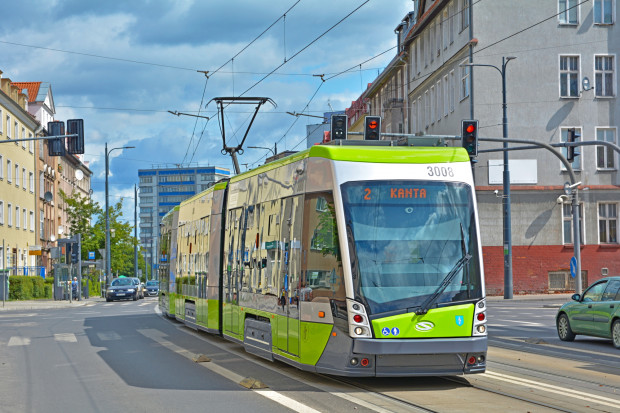 Pomyślnie przebiegła próba obciążeniowa nowej estakady z linią tramwajową w Olsztynie (Fot. ilustracyjne/Shutterstock.com)