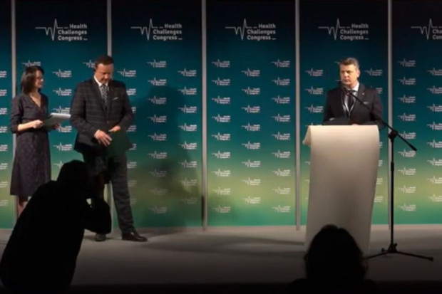 - To była duża zespołowa praca - mówił o realizacji nagrodzonego programu prezydent Bytomia Mariusz Wołosz (fot.PTWP)