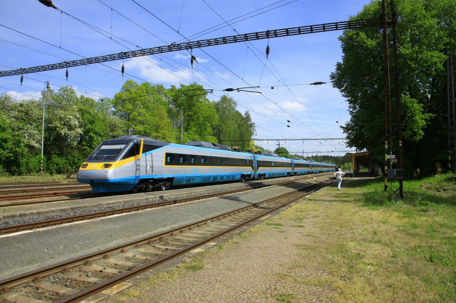 Jastrzębie-Zdrój doczeka się linii kolejowej (fot. Pixabay)
